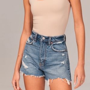 Abercrombie | High Rise Mom Shorts